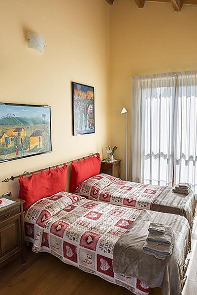 Bed & Breakfast Milu Cuneo Værelse billede